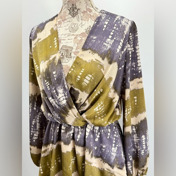 ADRIENNE Gray/lavender & green abstract print surplice layered mini dress size S - Picture 2 of 14
